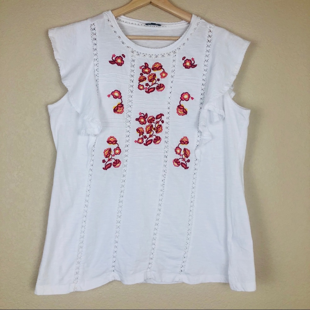 Hannah white cotton tank with flower embroidery
